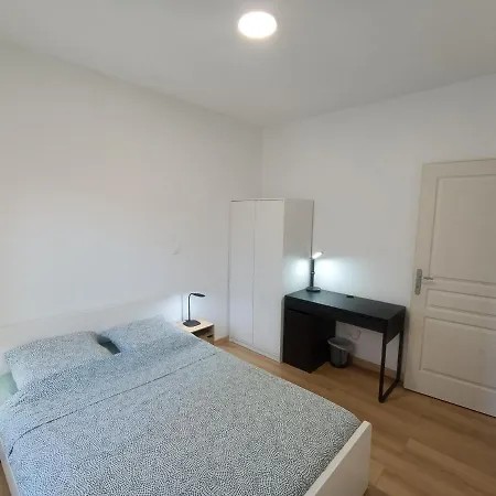 T3 Renove En 2023, Intra Muros Apartament