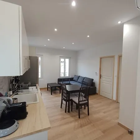 T3 Renove En 2023, Intra Muros Apartment Avignon